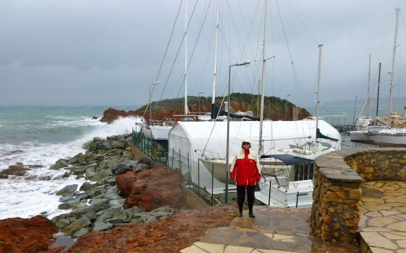 Nina framför uppläggningsplatsen