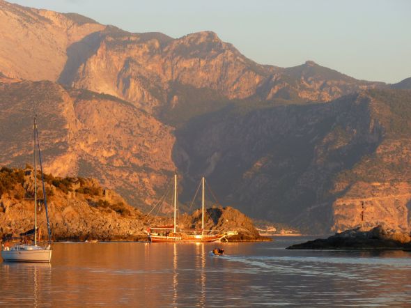 Solnedgång vid Karacaören Buku