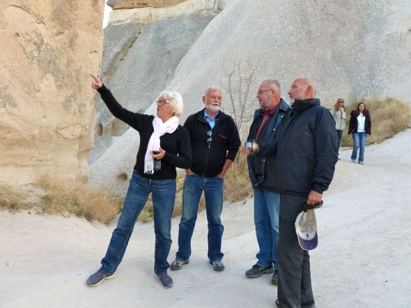 Agata, Frank, Svante och Håkan beundrar ...