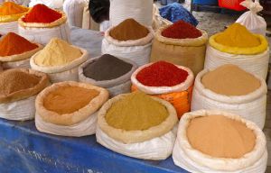 Kryddor på marknaden i Göreme