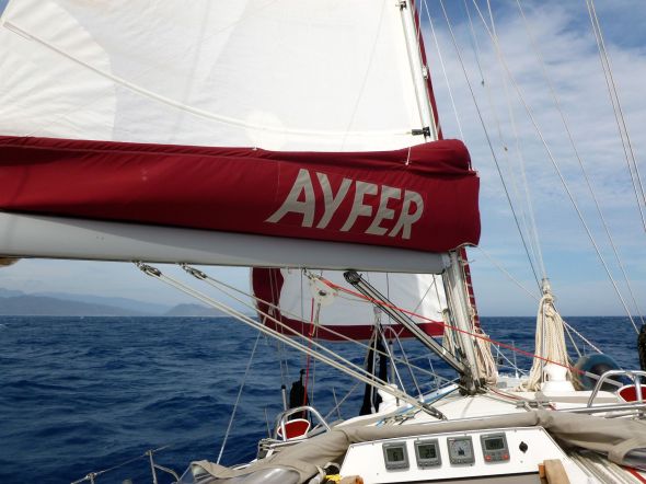 Ayfer för revade segel