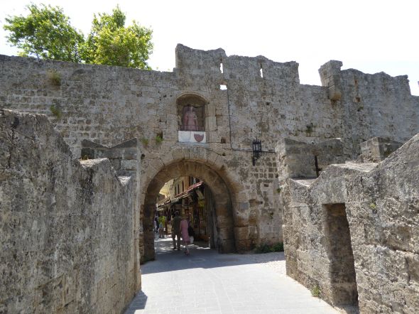 Ringmor runt medeltida staden